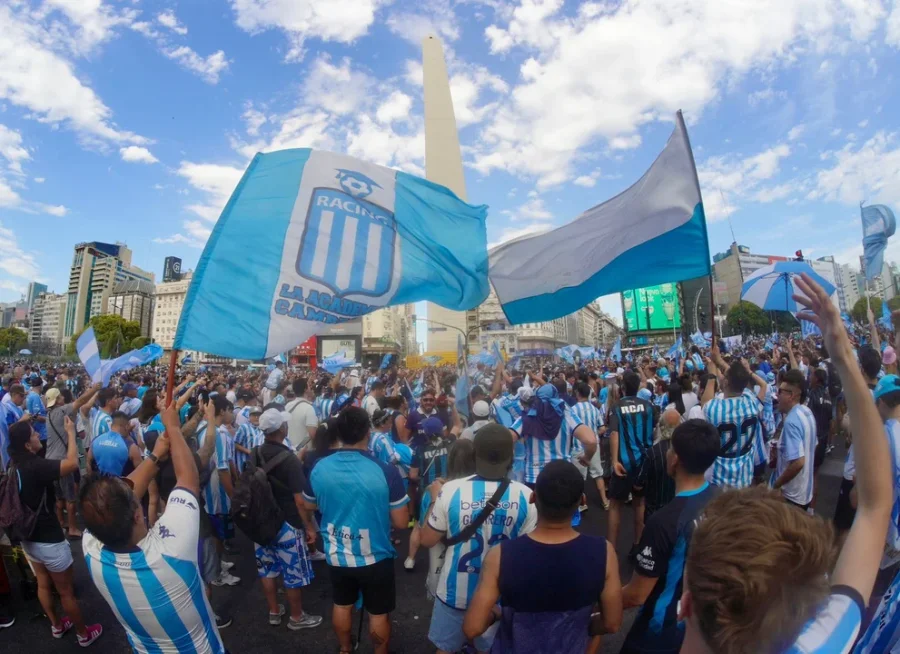 D&iacute;a del hincha de Racing.