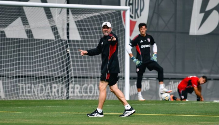 EL CHACHO COUDET DEBUTA COMO T&Eacute;CNICO DE RIVER
