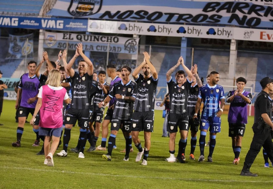 EN EL MONUMENTAL. La Crema recibe a San Mart&iacute;n de San Juan en barrio Alberdi, donde buscar&aacute; extender su gran racha.