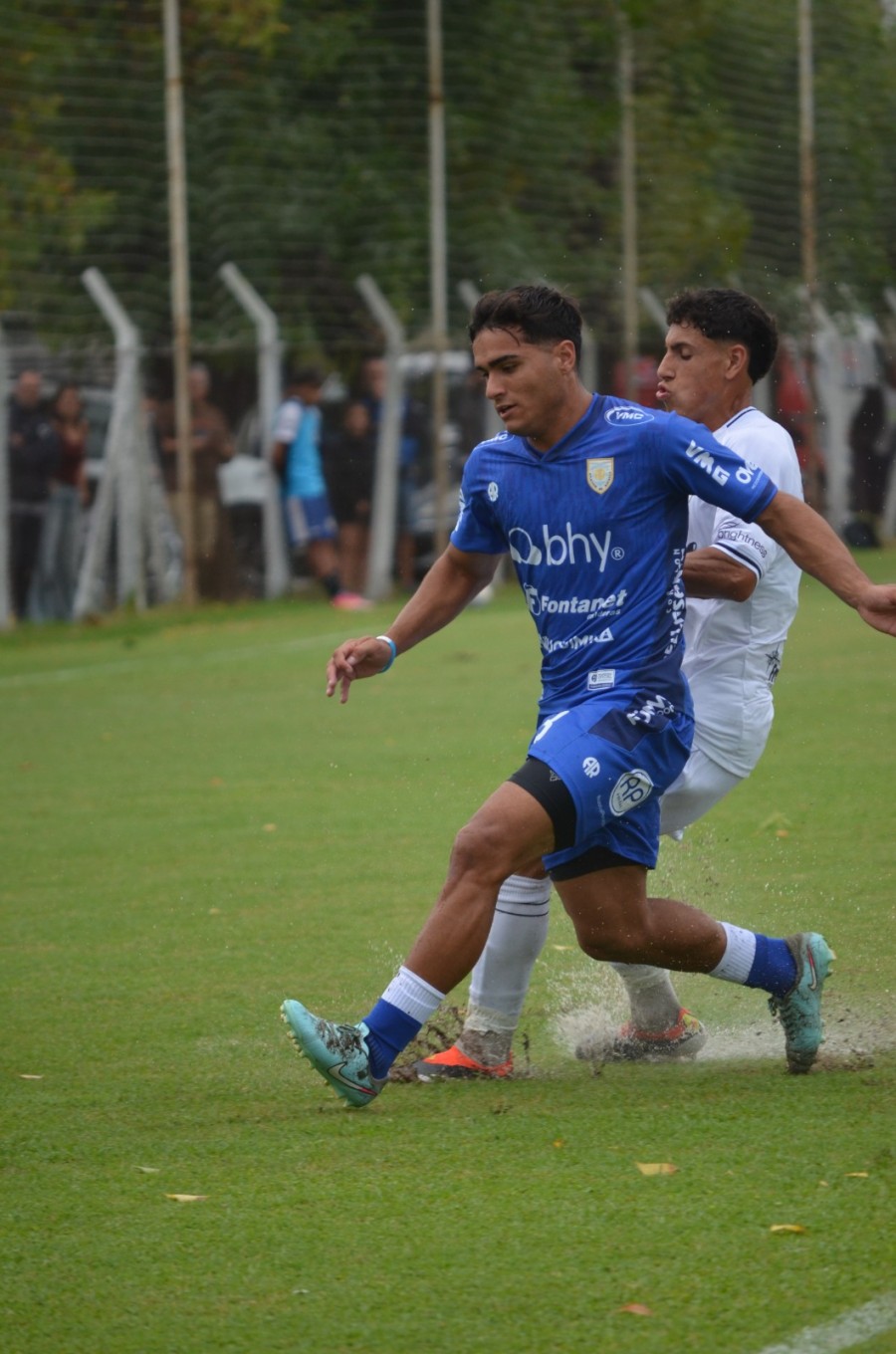 LA RESERVA DE LA CREMA NO PUDO CON QUILMES