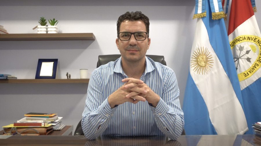 Mauro Gilabert saludando a los faulenses.