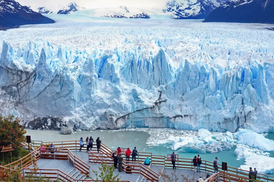 Glaciar Perito Moreno, maravilla de la naturaleza en la Patagonia argentina.