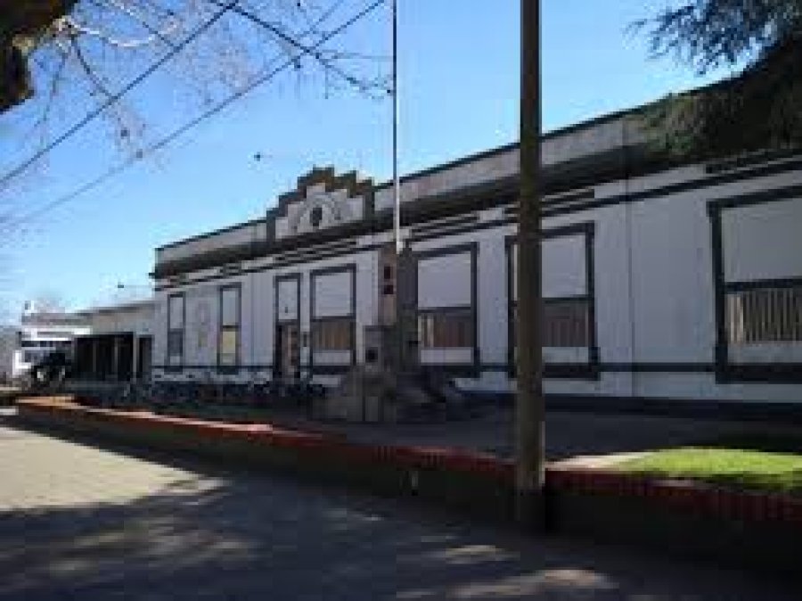 Fachada del edificio del establecimiento educativo.