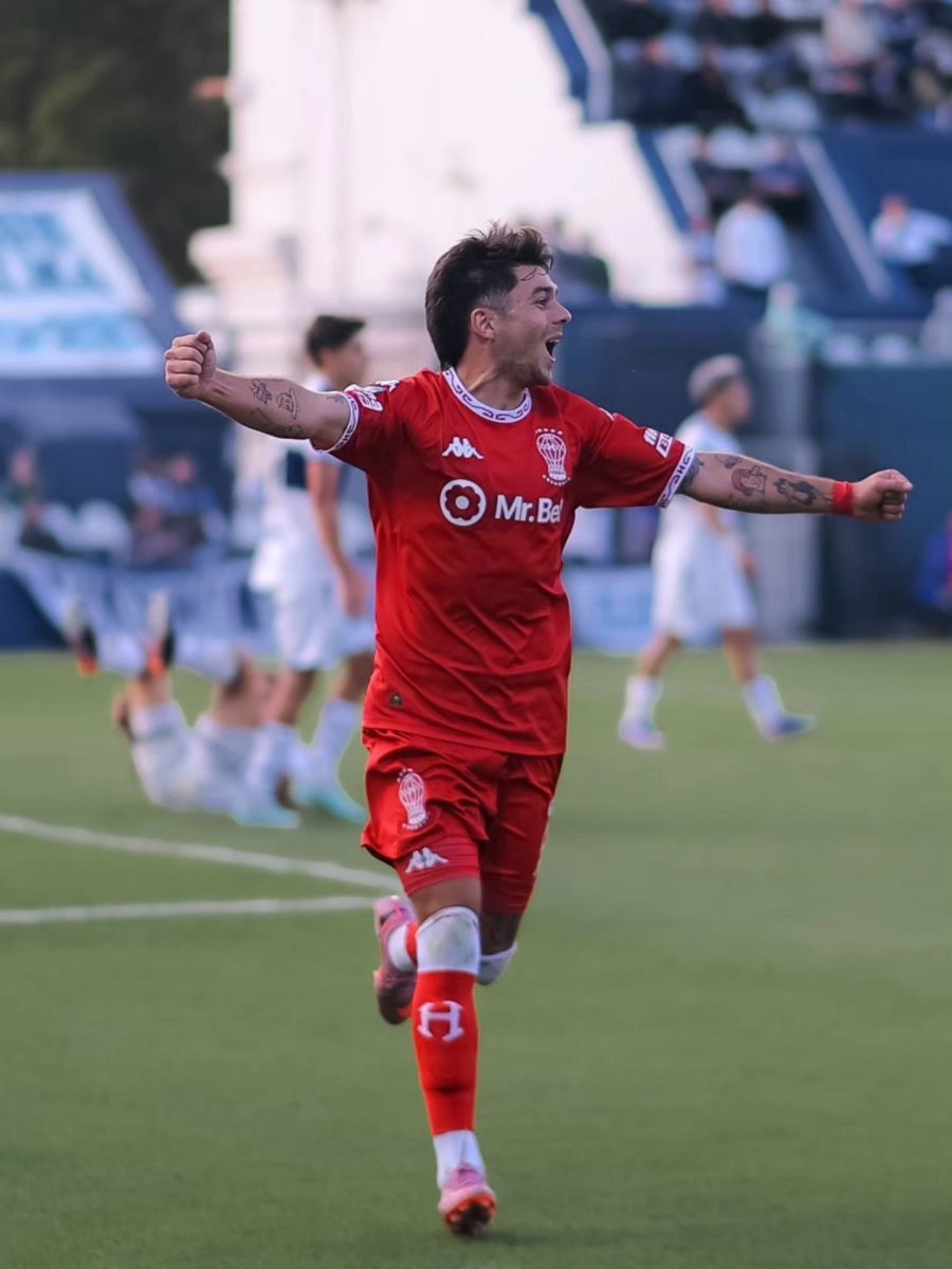 SUMA GOLES. El lateral rafaelino.