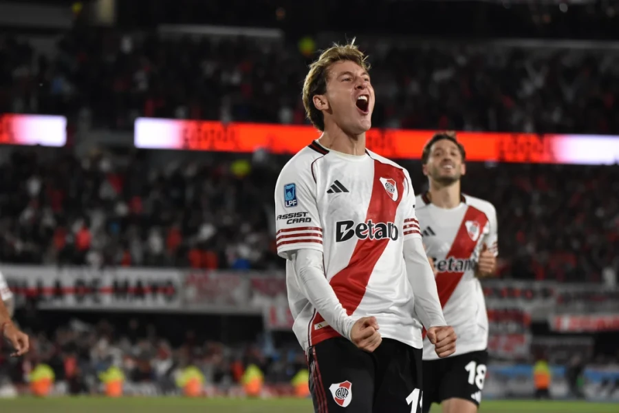 FIN DE LA SEQUIA. Facundo Colidio anot&oacute; el segundo ante Belgrano.