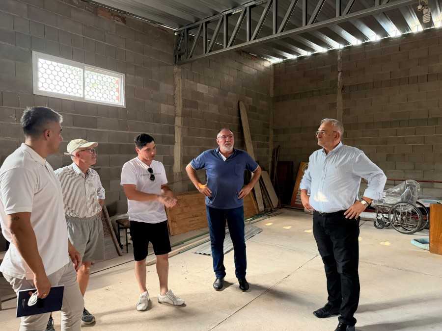 El grupo que particip&oacute; de la recorrida.