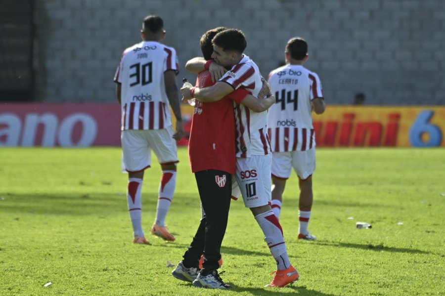 ALEX LUNA LE DIO LA VICTORIA A INSTITUTO SOBRE RIESTRA