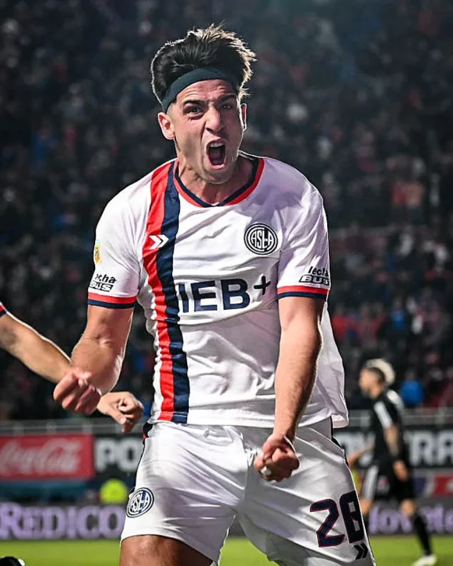 GOLEADOR. Alexis Cuello.