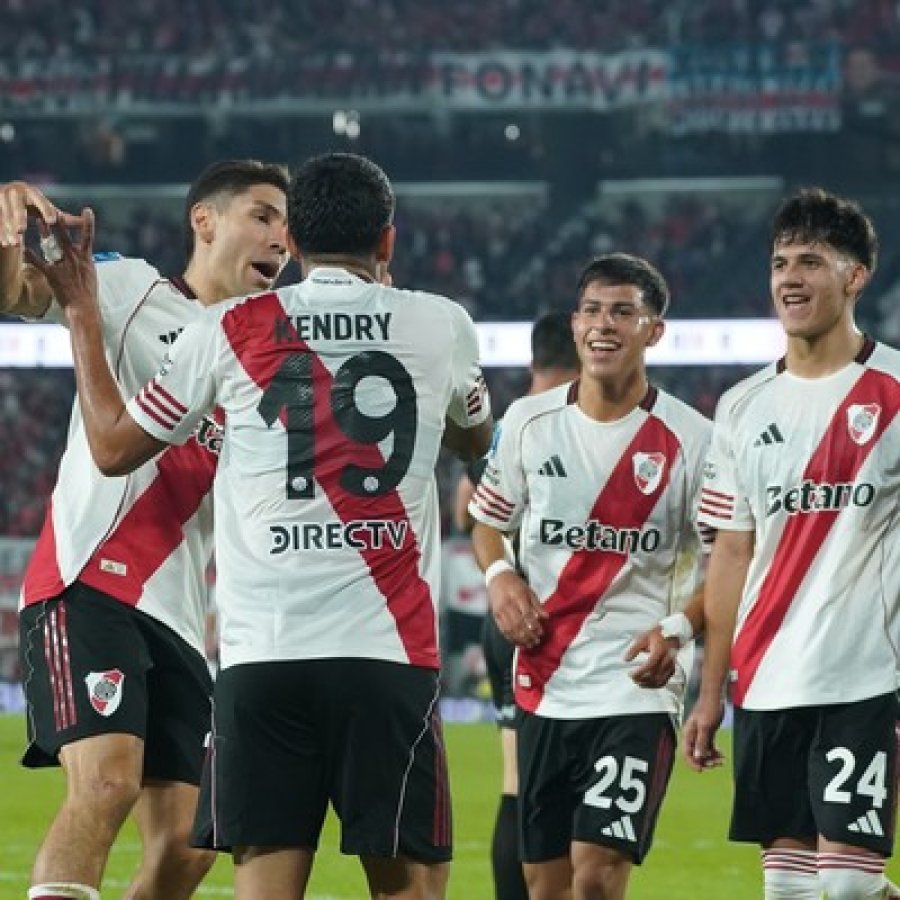 FESTEJO. River lo defini&oacute; en el final.
