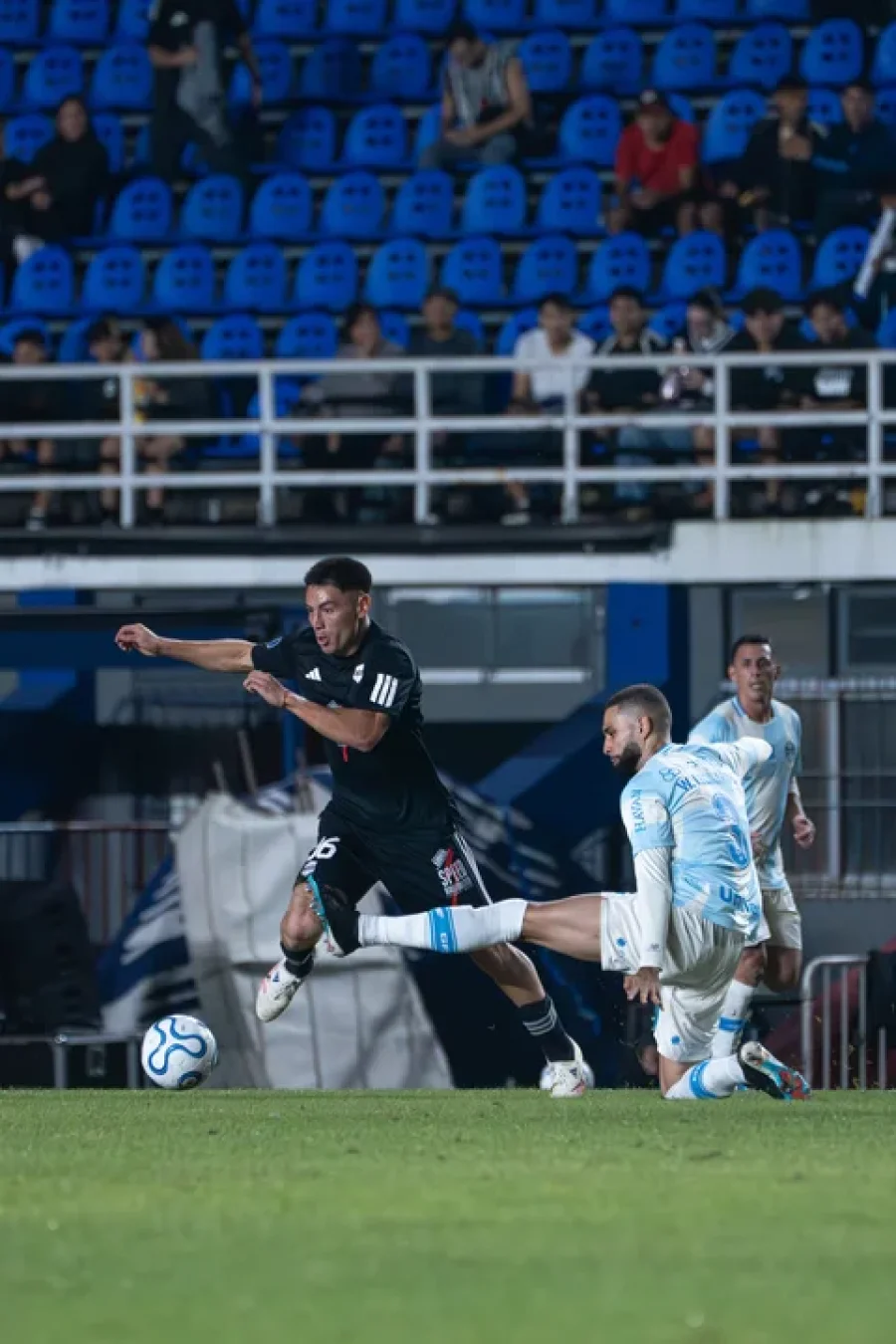 Riestra se complic&oacute; en la Sudamericana.