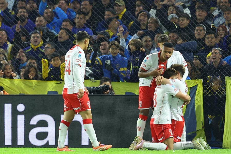 EL GLOBO LE GAN&Oacute; AL XENEIZE EN LA BOMBONERA