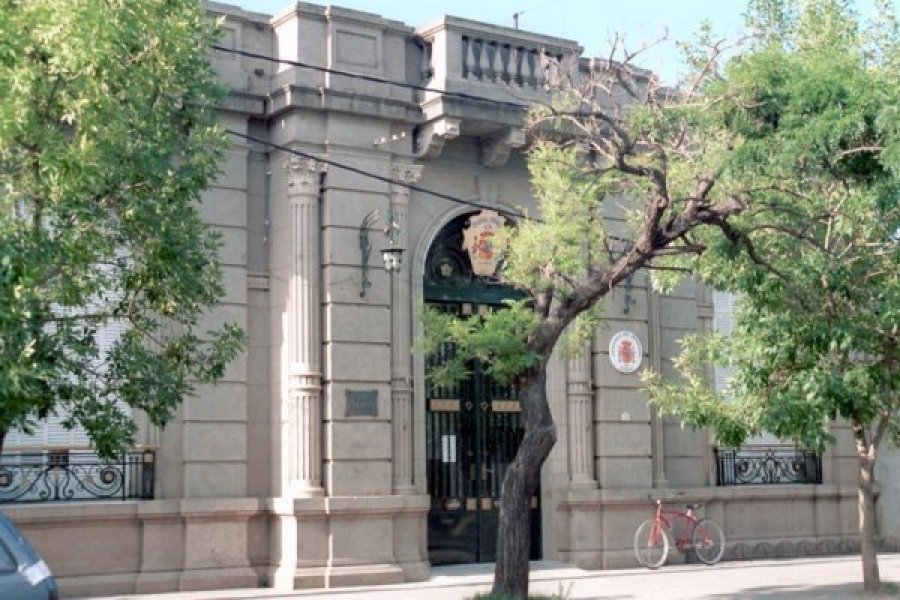 Fachada de la Sociedad Espa&ntilde;ola.