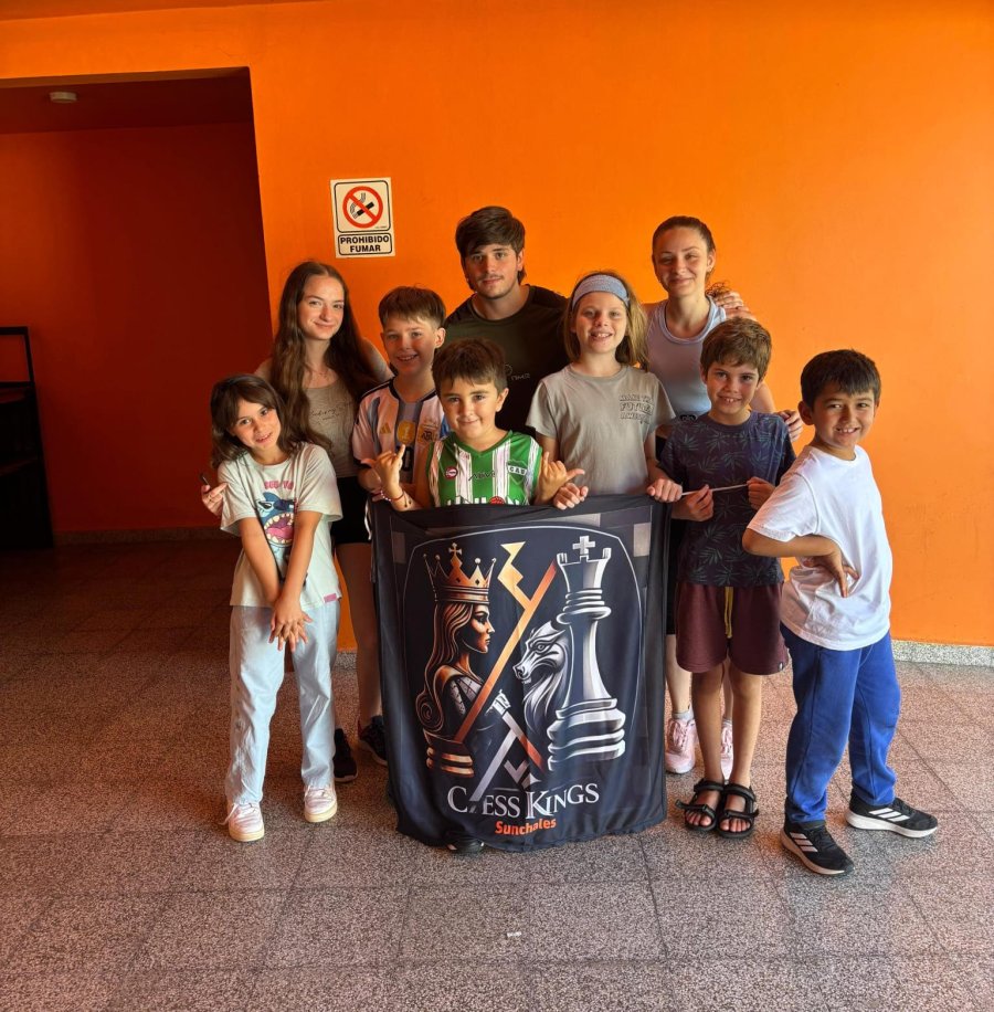 Los cultores del juego-ciencia del club sunchalense.