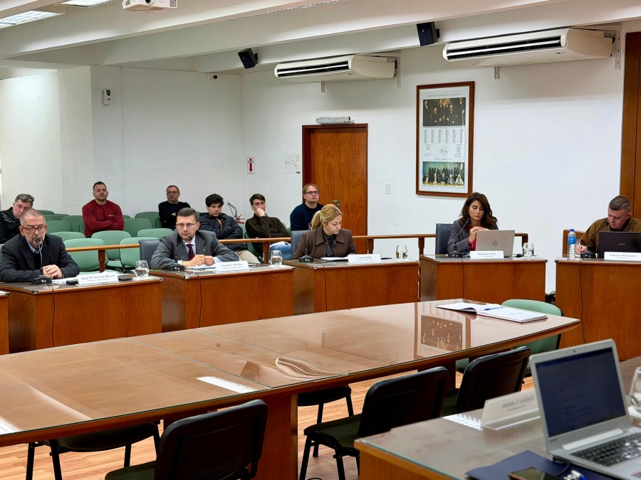 El oficialista Juan Scavino protagoniz&oacute; discusiones continuas con sus pares del PJ. (FOTO PRENSA PJ)