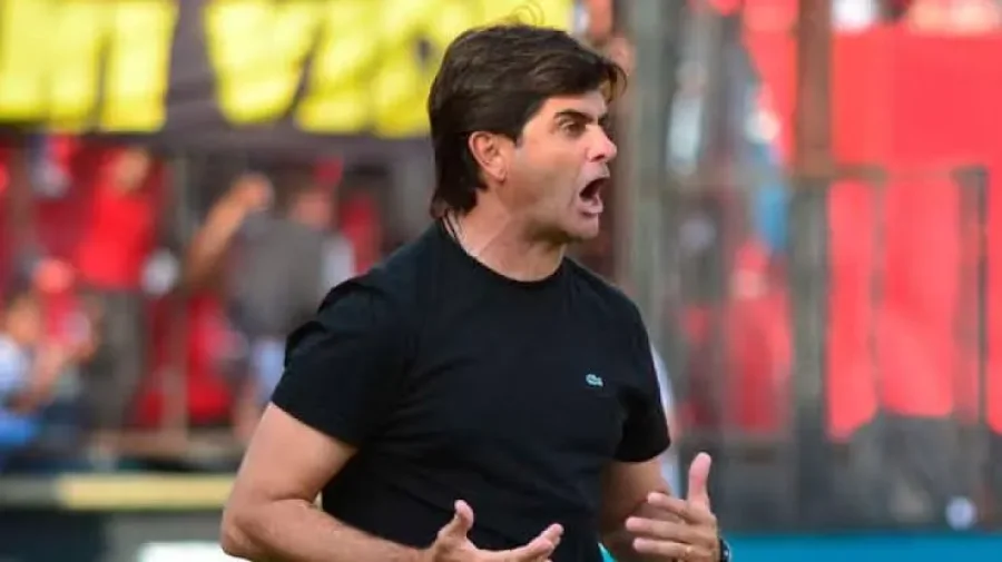 RUB&Eacute;N DAR&Iacute;O FORESTELLO