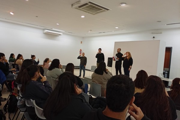 Comenzó una nueva edición del taller de Lengua de Señas Argentina