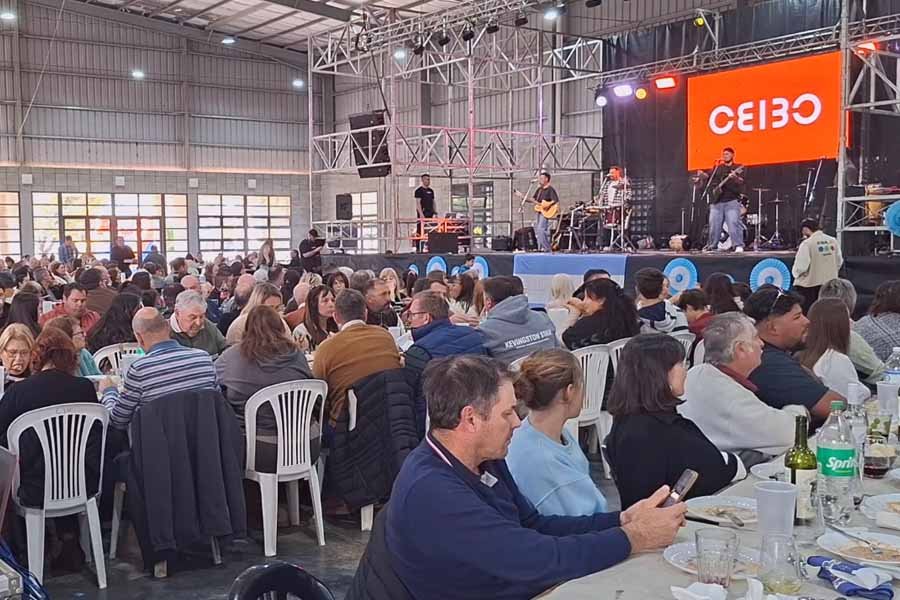 La raviolada reuni&oacute; a la comunidad.
