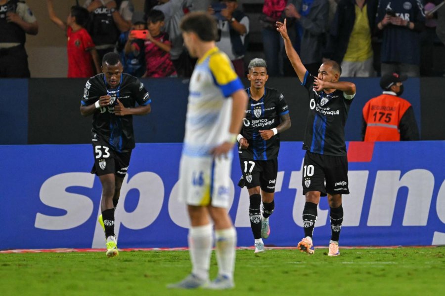 EL CANALLA CAY&Oacute; EN QUITO