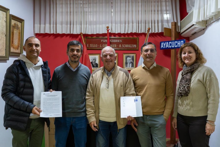 VINCULO. Fue firmado entre directivos del Club y la Universidad.