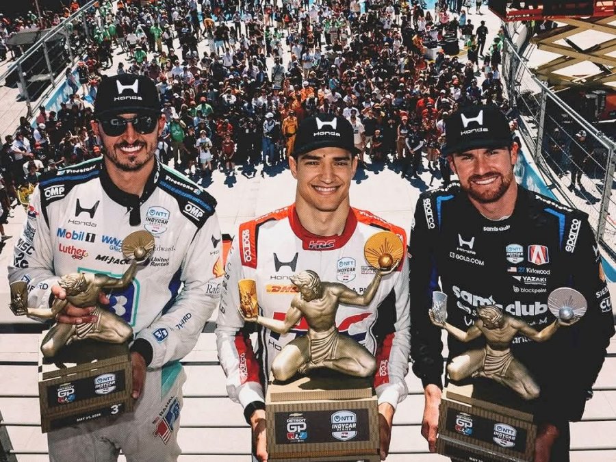 Kyle Kirkwood (2&deg;), Alex Palou (1&deg;) y Graham Rahal (3&deg;) en el podio de Detroit.