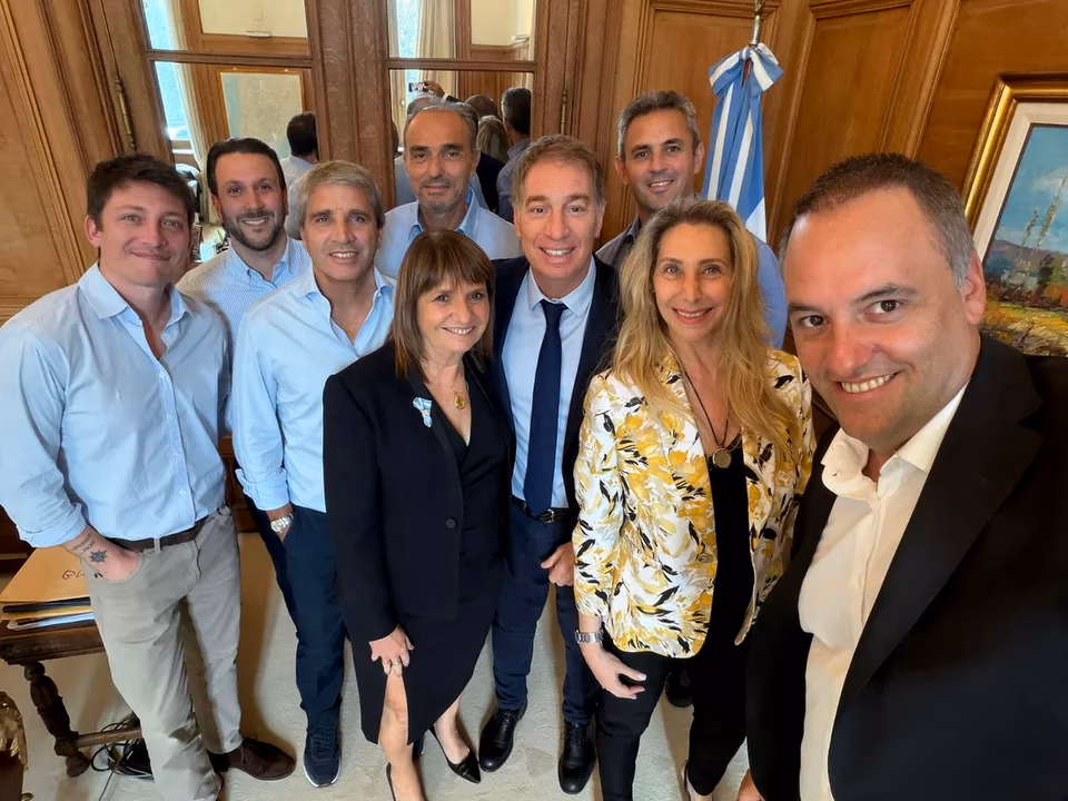 La mesa pol&iacute;tica se re&uacute;ne en Casa Rosada.