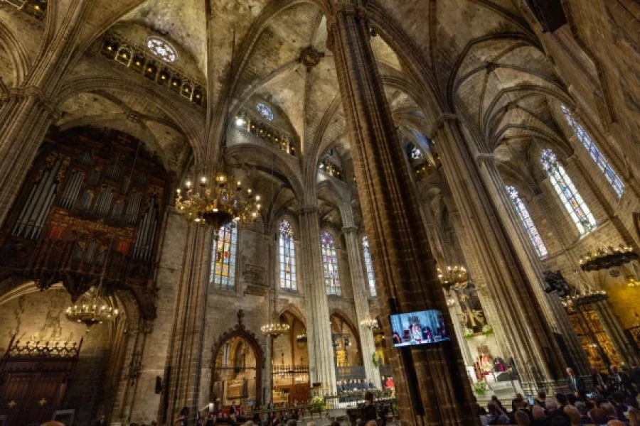 Interior de Catedral de la Santa Cruz y Santa Eulalia de Barcelona.