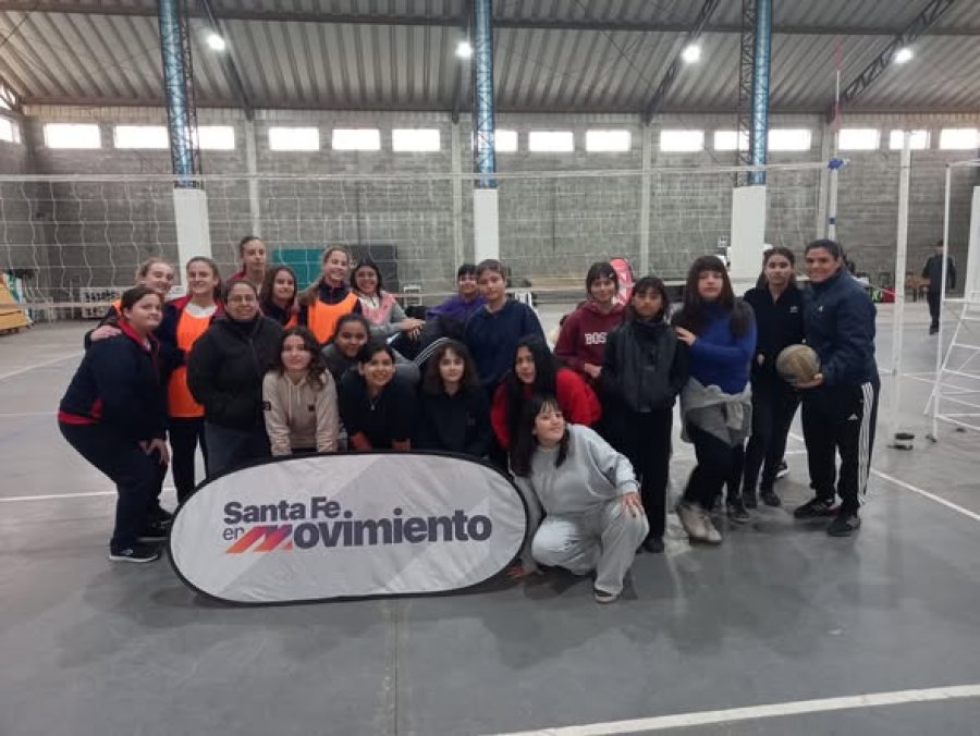 Uno de los grupos  de niñas que participó en el encuentro.