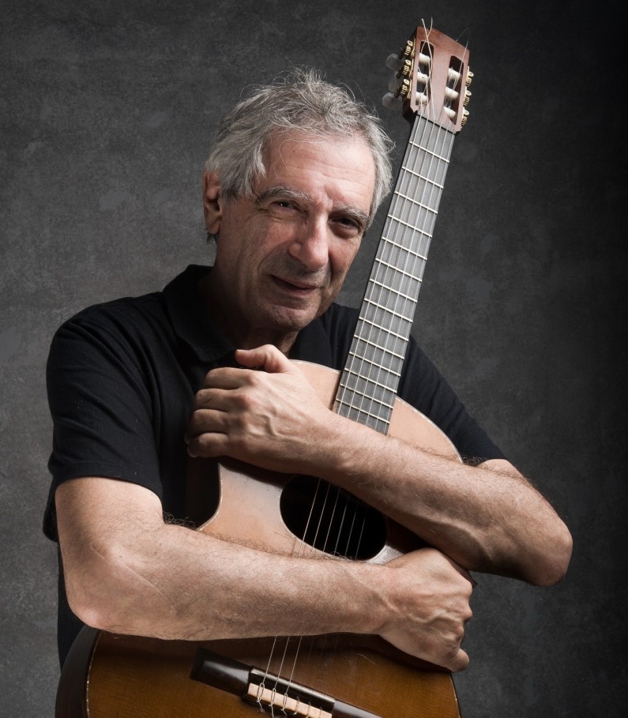 Juan Fal&uacute; llega a la ciudad.