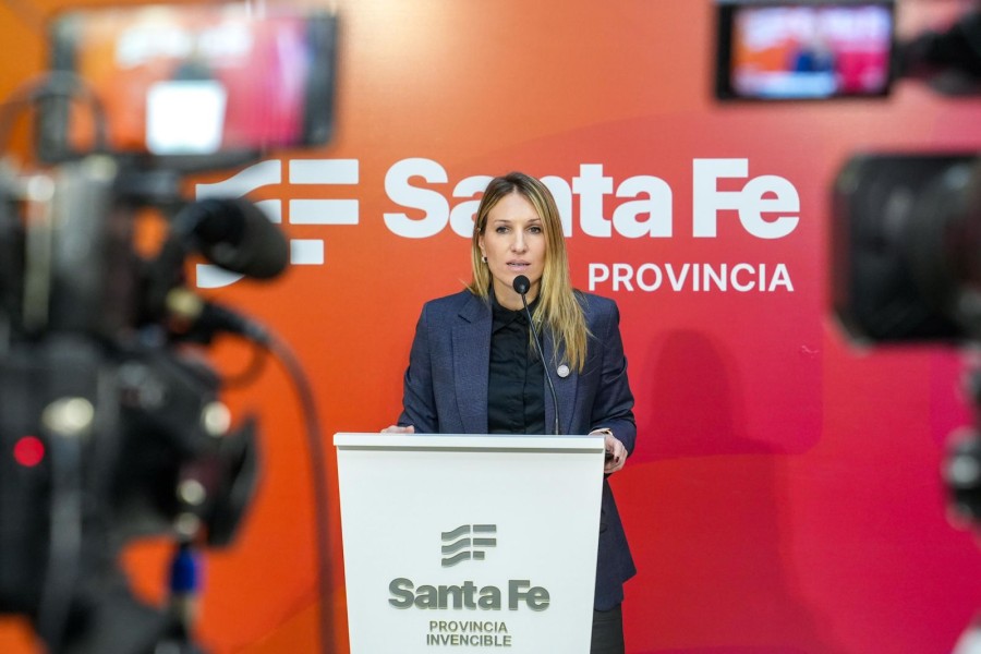 La vocera del Gobierno de Santa Fe, Virginia Coudannes.