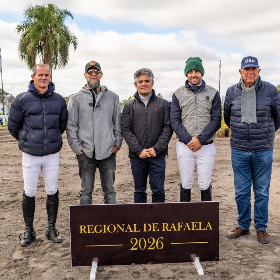 Dirigentes del JCR, miembros de la Subcomisi&oacute;n del H&iacute;pico e invitados especiales al evento (Foto Fed. Ecuestre).