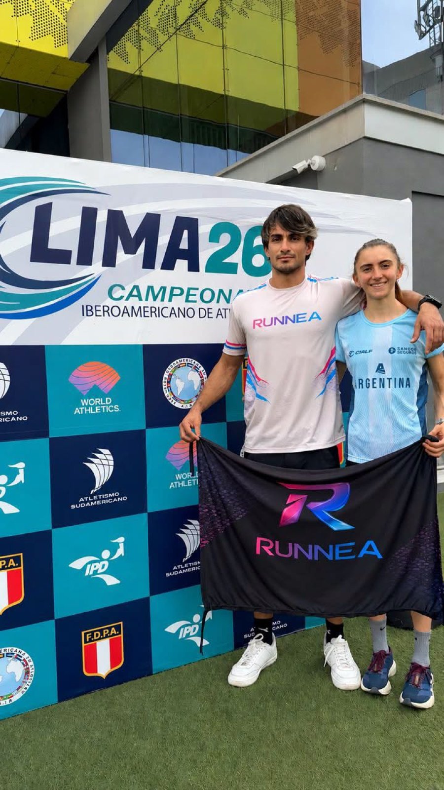 EN PERU. Ariel Magallanes y Sof&iacute;a Fregona.