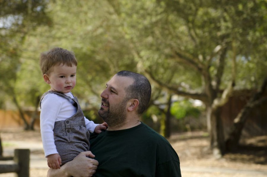 Padre e hijo compartiendo.