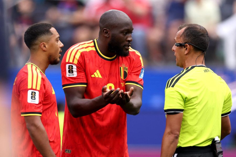 B&eacute;lgica no pudo con Ir&aacute;n en el debut de Dar&iacute;o Herrera en el Mundial