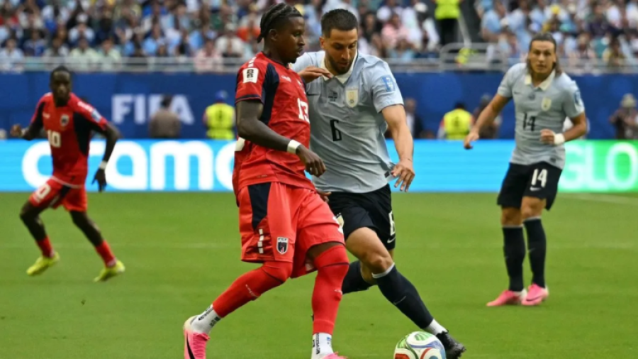 URUGUAY IGUAL&Oacute; CON CABO VERDE