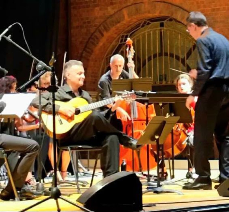 Un instante del recital de anoche.