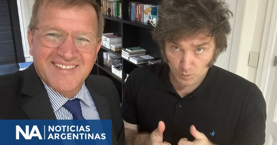 CRITICA. Eduardo Serenellini junto al presidente Javier Milei.