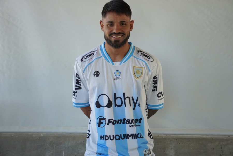 El extremo izquierdo Cristian Gabriel Esparza (33), es nuevo jugador de la Crema