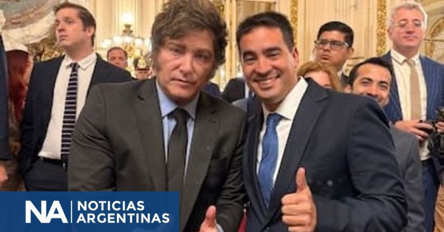 NUEVO VOCERO PRESIDENCIAL. El presidente Javier Milei y el flamante vocero presidencial, Adri&aacute;n Ravier.