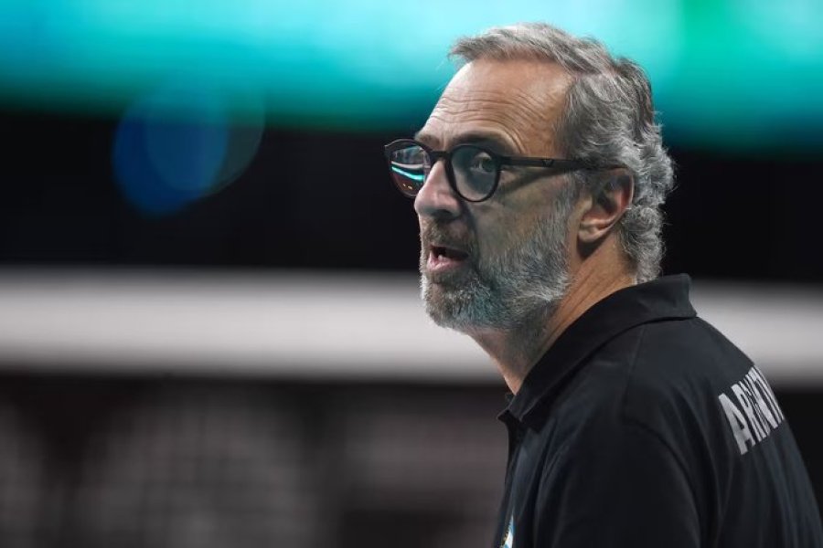 Muri&oacute; Daniel Castellani, una leyenda del v&oacute;ley argentino.