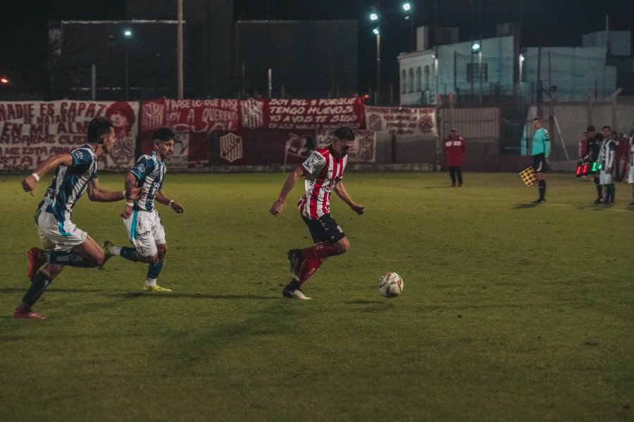 JULIENSE DESDE LA CUNA. Acu&ntilde;a en acci&oacute;n ante El Linque&ntilde;o.