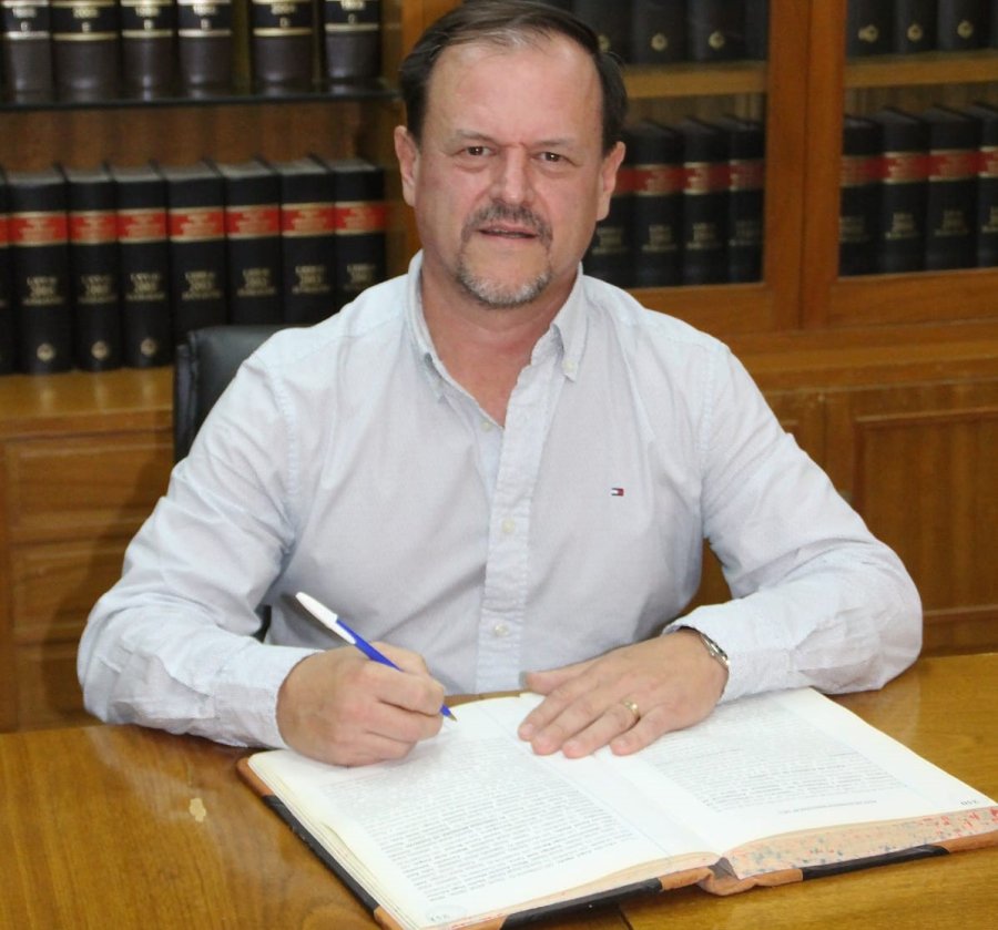 "La crisis que enfrentamos no es solamente una crisis de ingresos. Es una crisis de confianza", dijo Sergio Aladio.