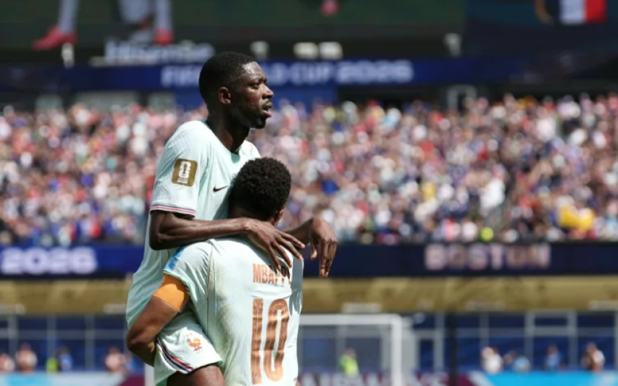 Los delanteros Ousmane Demb&eacute;l&eacute; y Kylian Mbapp&eacute;
