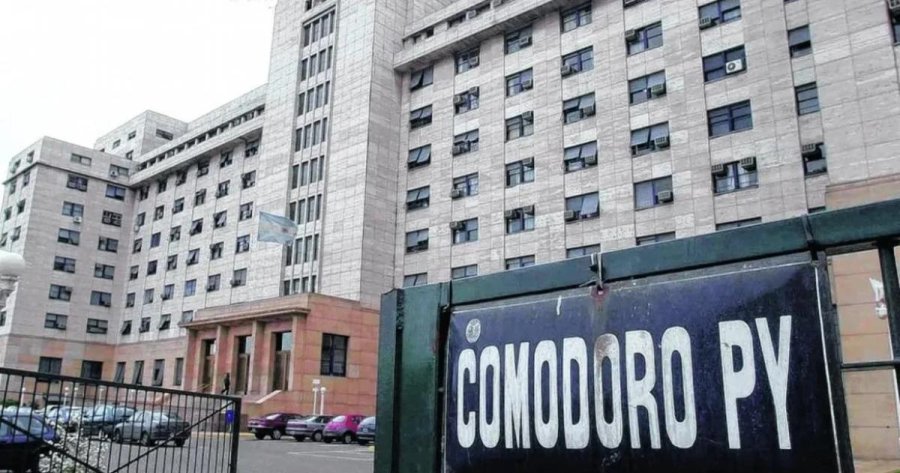 UNA MANO DE LA JUSTICIA. El juez federal Mart&iacute;nez de Giorgi tom&oacute; la decisi&oacute;n en respuesta a un planteo del lobista Mauricio Novelli, uno de los investigados por la presunta estafa con la criptomoneda.