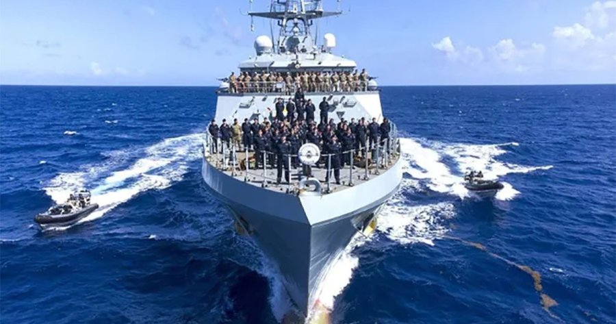 NAVEGACION ILEGAL. El patrullero oce&aacute;nico brit&aacute;nico HMS Medway que naveg&oacute; por aguas argentinas sin autorizaci&oacute;n.
