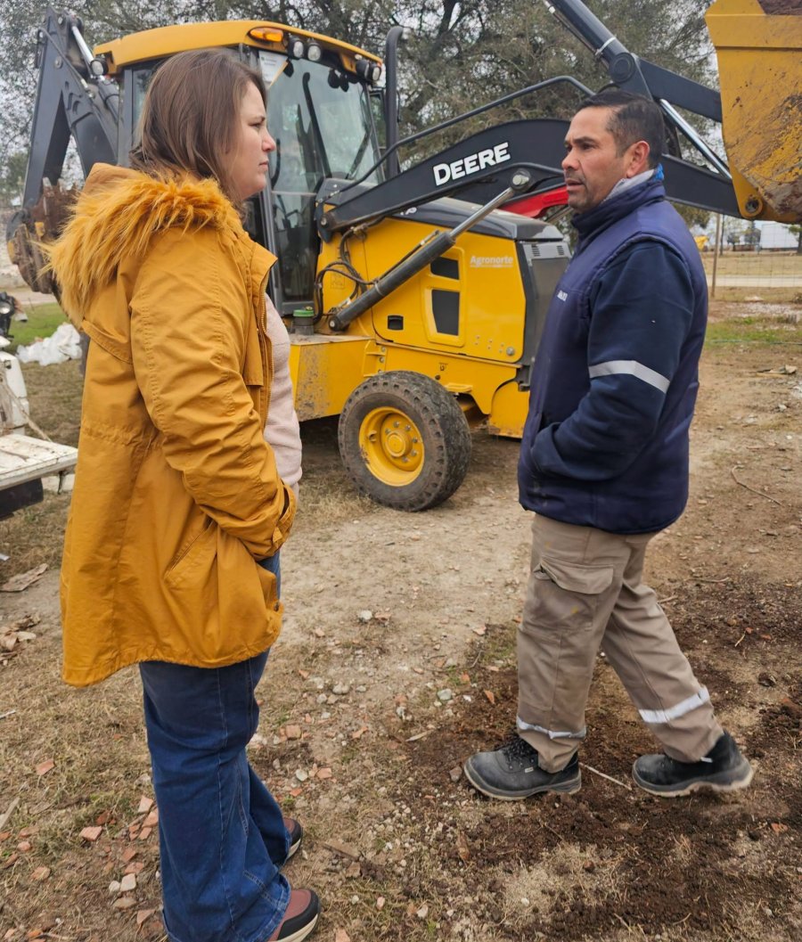 Verónica Gallo visitó la obra en construcción.