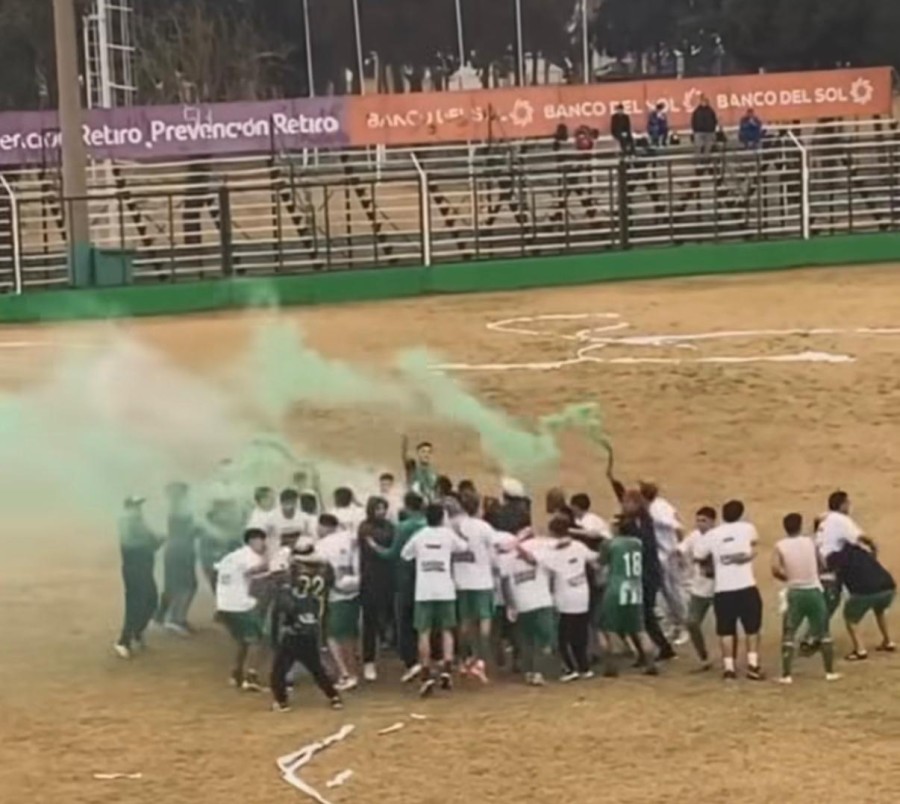 UNI&Oacute;N DE SUNCHALES FESTEJ&Oacute; EL T&Iacute;TULO EN EL APERTURA DE PRIMERA A
