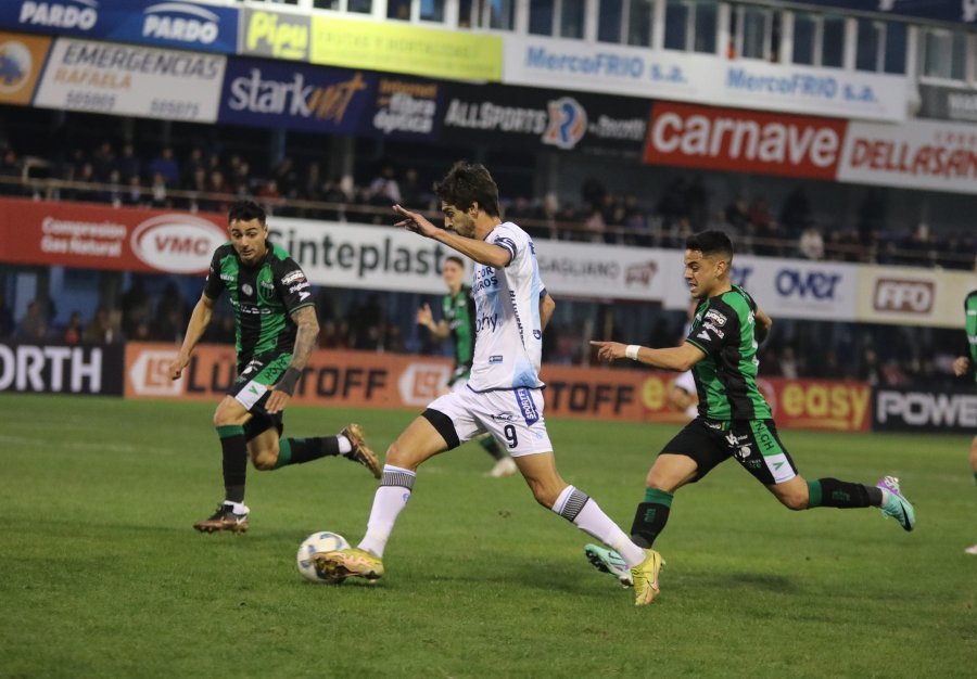 ATL&Eacute;TICO DE RAFAELA RECIBE A NUEVA CHICAGO
