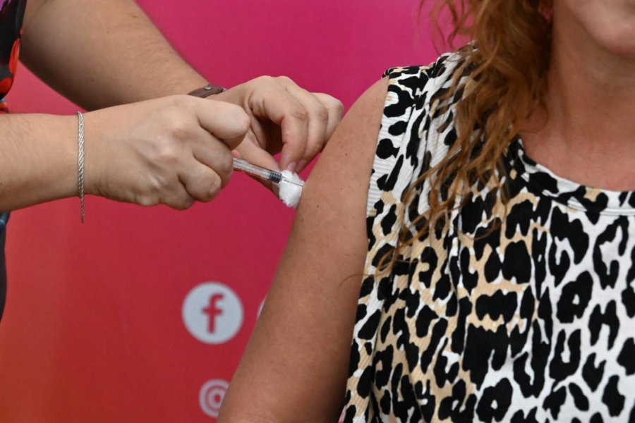 AVANCE SIGNIFICATIVO. La campa&ntilde;a contin&uacute;a de manera gratuita, en centros de salud y hospitales p&uacute;blicos con vacunatorio.