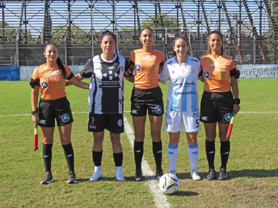 ESTE DOMINGO JUEGA EL FEMENINO DE LA CREMA