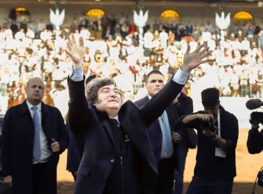 NUEVO VIAJE. Milei retoma su gira latinoamericana y viaja a Per&uacute; para participar de la asunci&oacute;n de Keiko Fujimori.